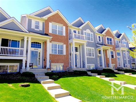 townhomes or condos for sale.